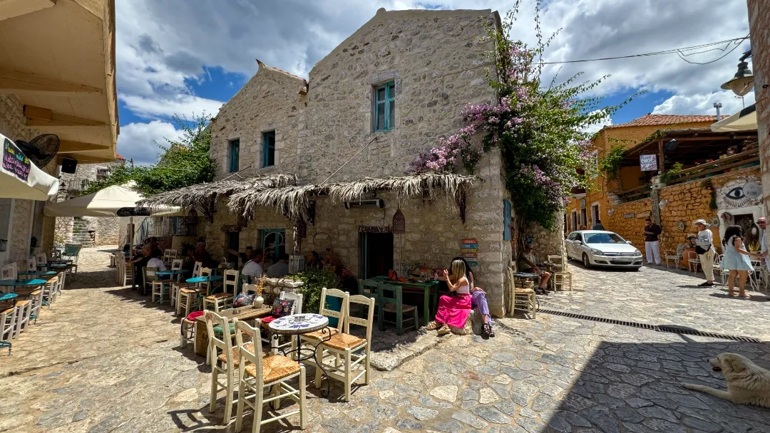 Kleine Bar in Areopoli